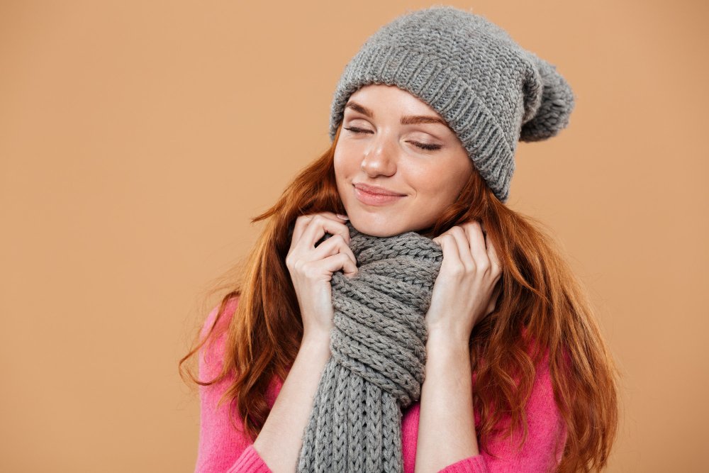 Wool women sweater Cap and muffler
